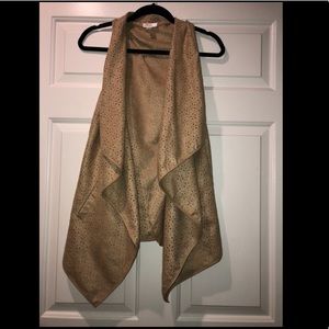 Tan Flower-Cut Design Vest